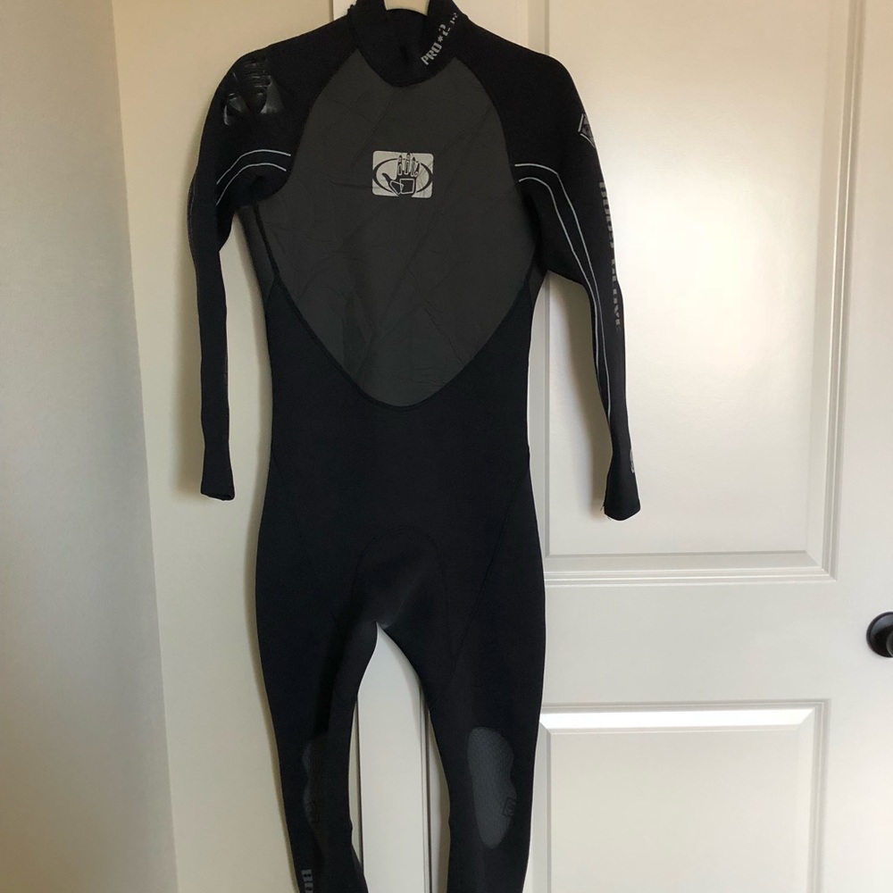 Body Glove west suite men size M